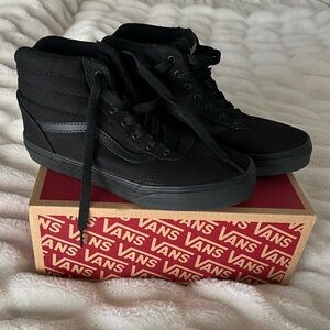 Vans Black Ward Hi Top Black Skate Shoes Sneakers Youth Size 4